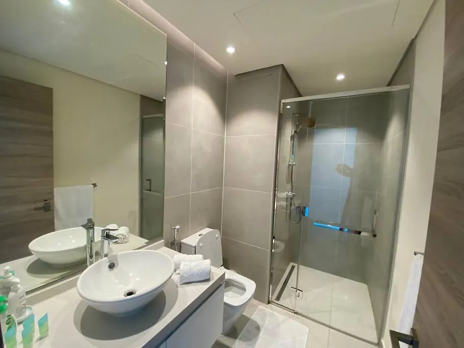 Beautiful Studio Apartment In Dubai Marina